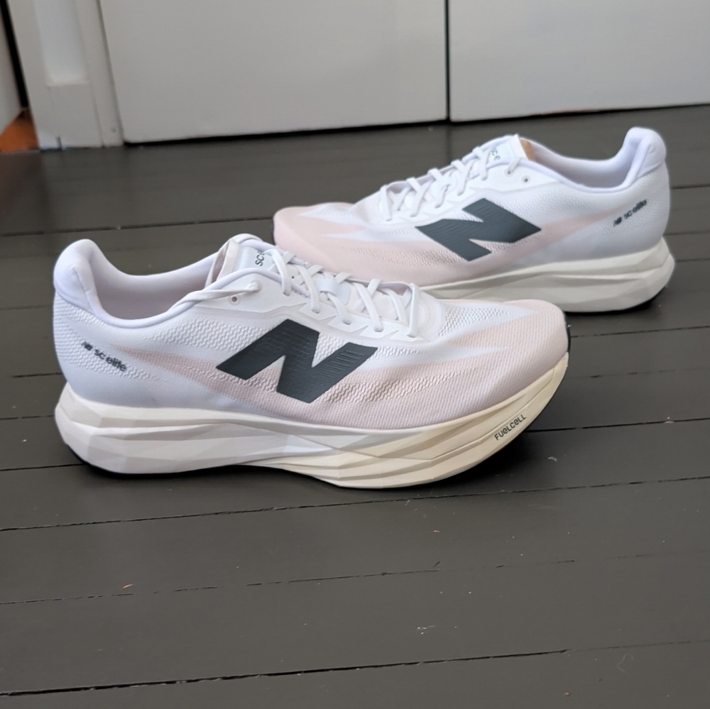 New Balance Fuelcell Elite V5